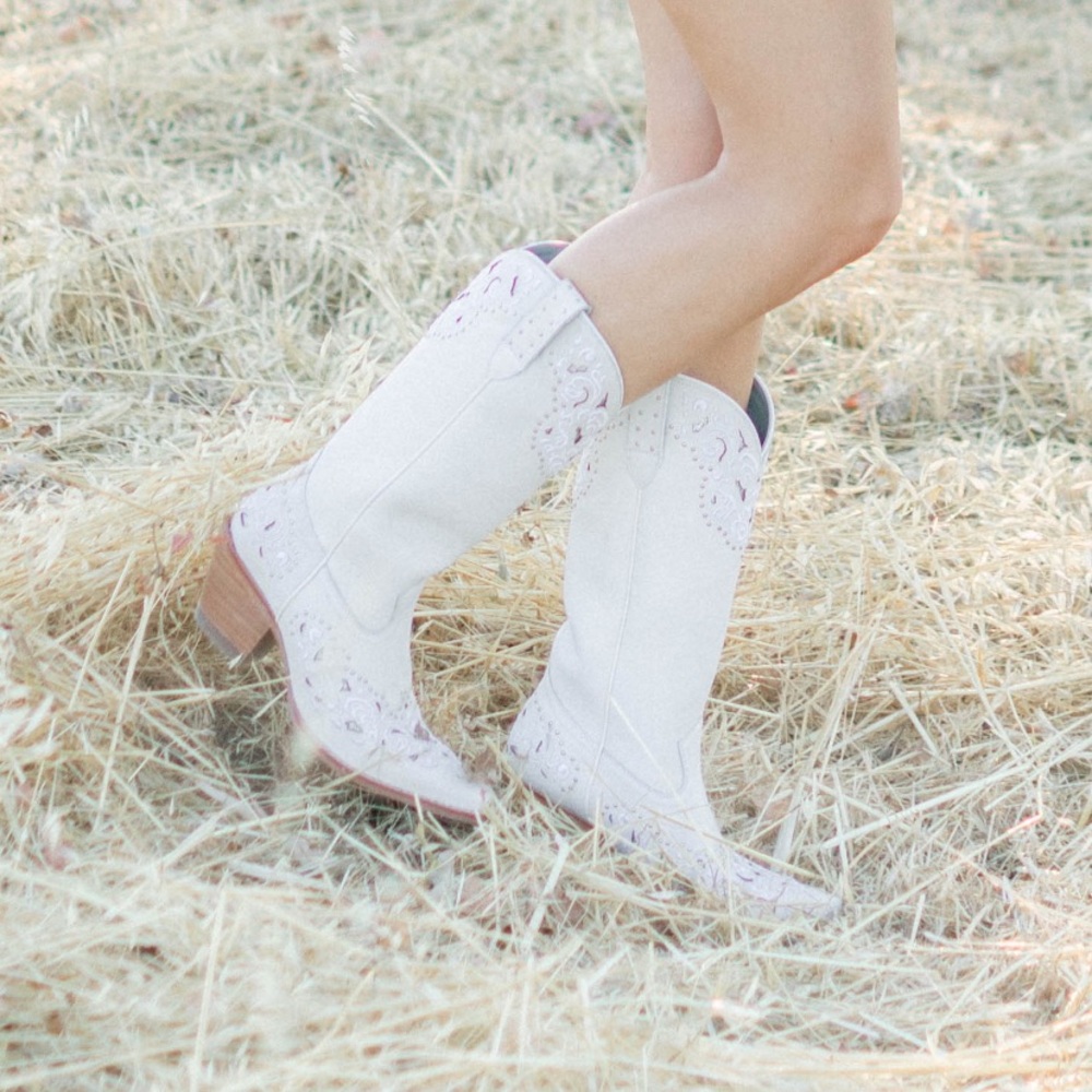 Shyanne White Embellished Danitza Western Boots - Snip Toe - Picture 2 of 11